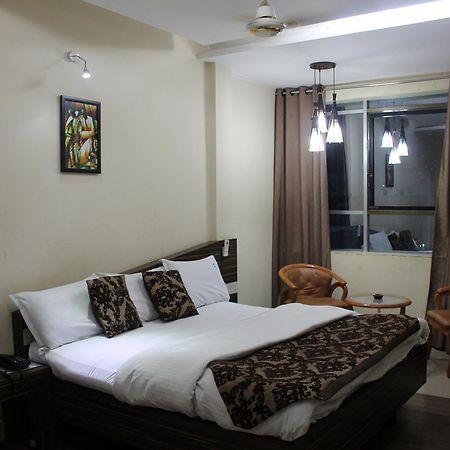 Hotel Swayam Jabalpur Luaran gambar