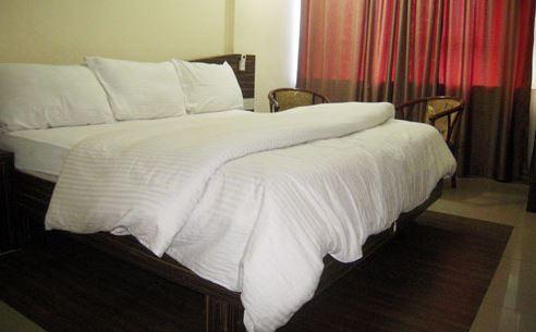 Hotel Swayam Jabalpur Luaran gambar